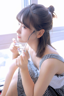 激情午夜视频
